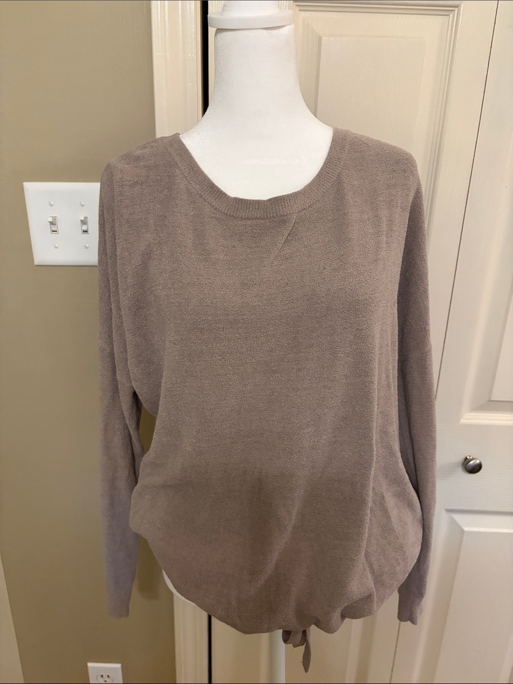 Barefoot Dreams Taupe Sweatshirt and Pants/Cozy Pajama Set - Picture 7 of 17